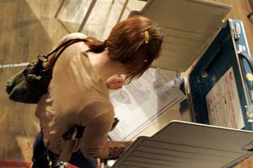 Σκληρή η εκλογική μάχη για τη Βουλή, τη Γερουσία και τους κυβερνήτες