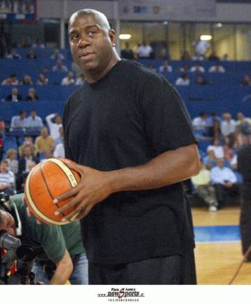 Μέχρι και ο Μάτζικ… δάκρυσε για την εκλογή του Ομπάμα