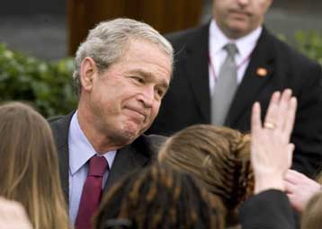 Συνάντηση στο Λευκό Οίκο θα έχουν την επόμενη εβδομάδα Μπους-Ομπάμα