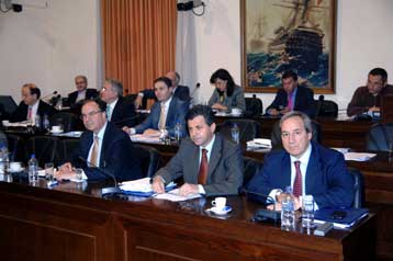 Νέες αλλαγές στο σχέδιο των 28 δισ., καθώς συνεχίζεται το «πόκερ» υπουργείου-τραπεζών