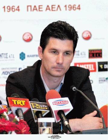 Συγκέντρωση και πειθαρχία ζητά ο Ουζουνίδης από τη Λάρισα