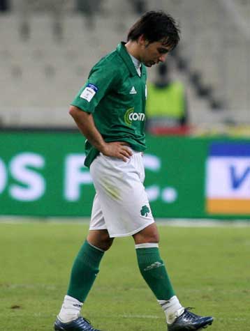 Απών ο Νίνης από το ντέρμπι, πίστη Μάντζιου για τον τίτλο