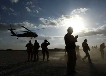 Ιρακινοί αντάρτες και Ταλιμπάν ζητούν την απόσυρση των αμερικανικών στρατευμάτων