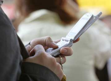 Τα μηνύματα σε τετραψήφιους ή πενταψήφιους αριθμούς μπορεί να κρύβουν παγίδες