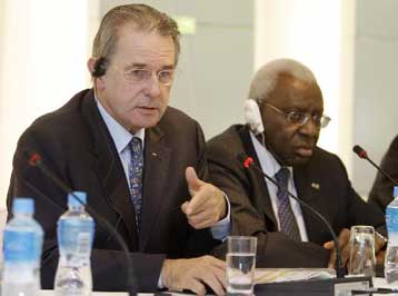 Για έλλειψη σεβασμού προς τον στίβο, κατηγόρησε τον Ρογκ, ο πρόεδρος της IAAF