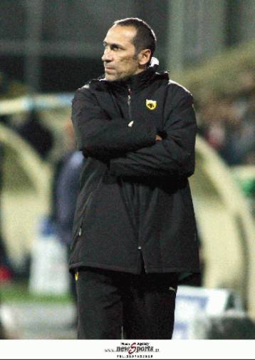 Προβληματισμένος από το πρώτο ημίχρονο ο Δώνης, αντίθετα συναισθήματα για τον Παράσχο