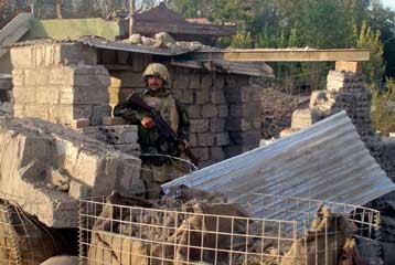 Αιματηρές συγκρούσεις στο βορειοδυτικό Πακιστάν