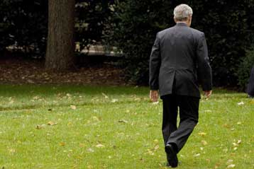 Η οικονομία και το Ιράκ στο επίκεντρο της συνάντησης Ομπάμα-Μπους τη Δευτέρα