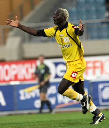 Ο Ογκουνσότο «καθάρισε» τη Λάρισα για τον Εργοτέλη