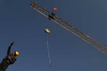 Γενναία υποστήριξη της κινεζικής οικονομίας με 600 δισ. δολάρια αποφάσισε το Πεκίνο