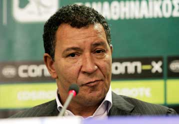 «Δίκαιο το αποτέλεσμα» είπε ο Τεν Κάτε, αλλά ούτε αυτός το… χάρηκε