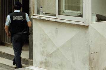 Συνελήφθη κρατουμένος που απέδρασε από αστυνομικό τμήμα της Σταυρούπολης