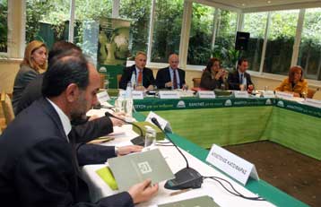 Με εκπροσώπους των κοινωνικών φορέων συναντήθηκε ο Γιώργος Παπανδρέου