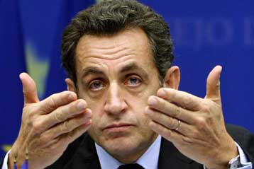 Την ανιούσα παίρνει η δημοτικότητα Σαρκοζί εν μέσω της οικονομικής κρίσης