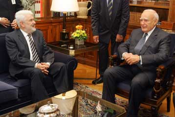 Σε εγκάρδιο κλίμα οι συναντήσεις Παπούλια και Καραμανλή με τον πρωθυπουργό της Σερβίας