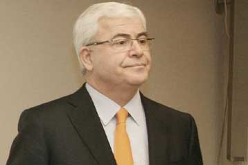 Κυβερνητικό «φρένο» στις αυξήσεις των τιμολογίων της ΔΕΗ