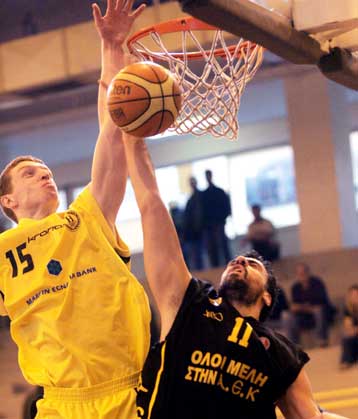 Πρόκριση στα προημιτελικά για ΑΕΚ και Ολύμπια Λάρισα