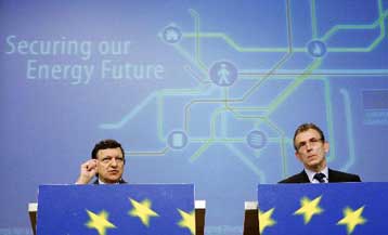 Μειώσεις τιμών ζητεί η ΕΕ από τις εταιρείες παραγωγής ενέργειας