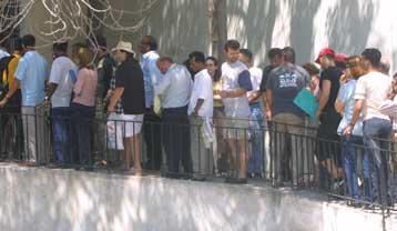 Αποκέντρωση των διαδικασιών ασύλου προτείνει ο Συνήγορος του Πολίτη