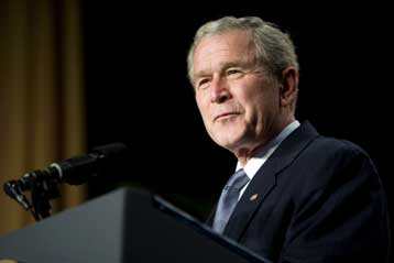 Εκσυγχρονισμό των οικονομικών δομών αλλά όχι νέο σύστημα ζητά ο Τζ.Μπους