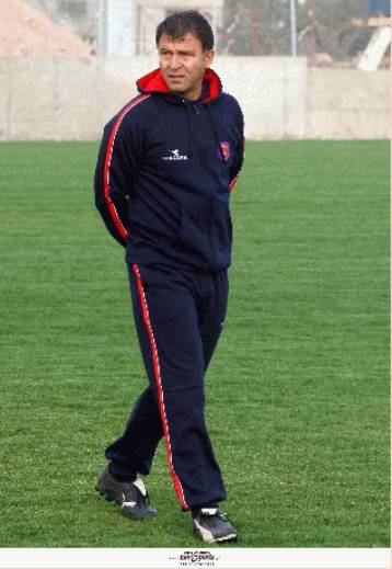 Κατ ιδίαν συζήτηση Λεμονή με Χούτο και ξεκαθάρισμα Τσακίρη για Λίνεν