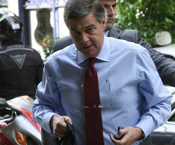 Οργισμένες αντιδράσεις προκάλεσε επιστολή της ΕΤΕ για οφειλές δικαιούχων ΟΕΚ