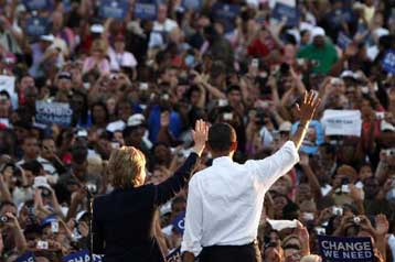 Η Χίλαρι Κλίντον προβάλλει ως υποψήφια υπουργός Εξωτερικών του Μπαράκ Ομπάμα