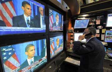 Συνέχεια της ύφεσης μέσα στο 2009 αναμένουν οι αναλυτές για την αμερικανική οικονομία