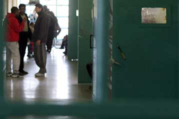 Σε σωστή κατεύθυνση τα μέτρα για τις συνθήκες στις φυλακές, τόνισε ο Ν.Κακλαμάνης