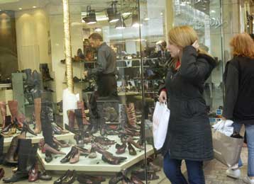 Προτάσεις για στήριξη των μικρομεσαίων επιχειρήσεων από τον Εμπορικό Σύλλογο Αθήνας