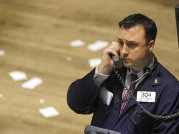 Ξεπερνά το 60% η πτώση των τιμών του πετρελαίου τους τέσσερις τελευταίους μήνες