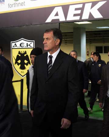 ΑΕΚ και Μπάγεβιτς έδωσαν… λόγο και περνούν «βέρες» για την τρίτη ευκαιρία στη σχέση τους