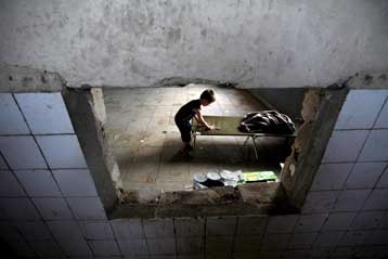 Χιλιάδες Γεωργιανοί δεν μπορούν να επιστρέψουν στις εστίες τους, στη Ν.Οσετία