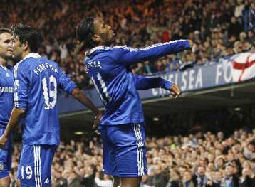 Βαριά καμπάνα για Ντρογκμπά, μεγάλη ατυχία για Γουόλκοτ