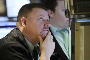 Σε ελεύθερη πτώση οι δείκτες στη Γουόλ Στριτ