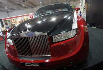 Έως 2.000 θέσεις εργασίας κόβονται στην Rolls-Royce, 2.700 απολύσεις στην Peugeot