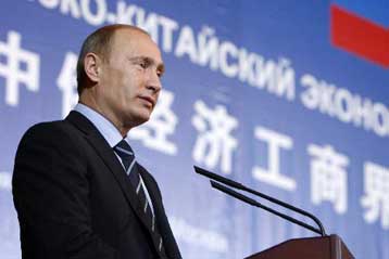 Παράταση της προεδρικής θητείας ψήφισε η Δούμα με το βλέμμα στον Πούτιν