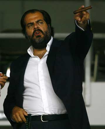 Πατέρας μαινόμενος και… καμπανάκι προς τους παίκτες