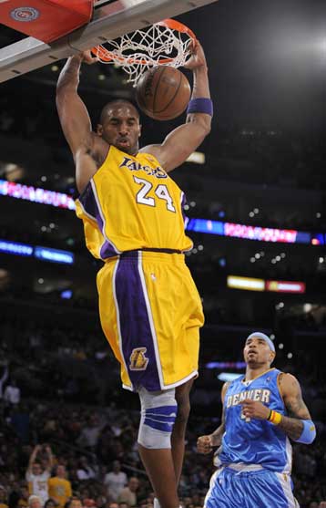 Νίκες για Λέικερς και Σέλτικς στο ΝΒΑ, δύσκολη επικράτηση για τους Μάτζικ