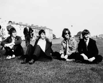 «Συγχωροχάρτι» στον Τζον Λένον δίνει το Βατικανό