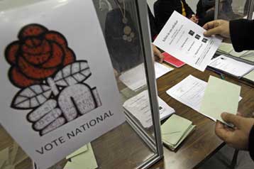 Δικαστική τροπή στη διαμάχη Ρουαγιάλ-Ομπρί για την προεδρία των Σοσιαλιστών