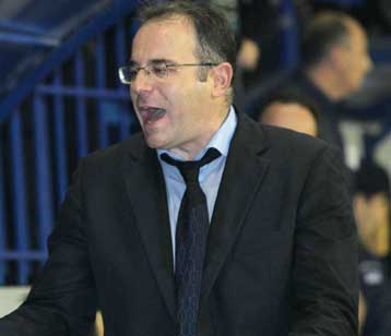 Το Αιγάλεω έλυσε τη συνεργασία του με τον Σκουρτόπουλο