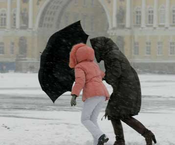 Ένας νεκρός από τη σφοδρή κακοκαιρία που πλήττει τη Ρωσία