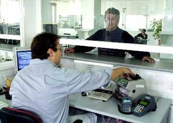 Το δίλημμα περαίωση ή έλεγχος θέτει στις επιχειρήσεις το υπουργείο Οικονομικών