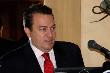 Επανεξετάζει το σύστημα εισαγωγής στα ΑΕΙ το υπουργείο Παιδείας