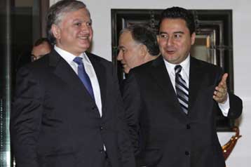 Την εξομάλυνση των σχέσεων με την Τουρκία ζητά η Αρμενία