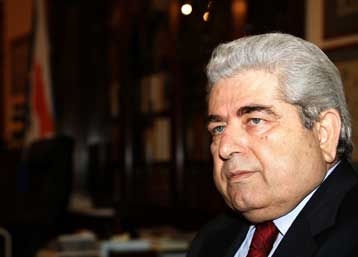 Σε κλίμα έντασης η νέα συνάντηση Χριστόφια-Ταλάτ