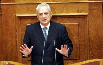 Στόχος η αποφυλάκιση 3.720 κρατουμένων έως τις Γιορτές, λέει ο Σ.Χατζηγάκης