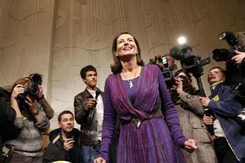 Στις προεδρικές εκλογές του 2012 στρέφει το βλέμμα η Σεγκολέν Ρουαγιάλ