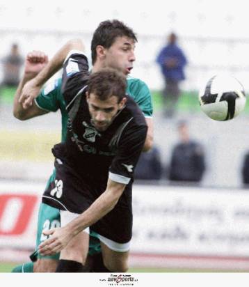 Παρέδωσε το περιβραχιόνιο του αρχηγού ο Ισά στον ΟΦΗ